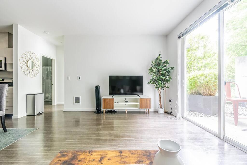 One Bedroom Luxury Apartment Seattle Eksteriør billede