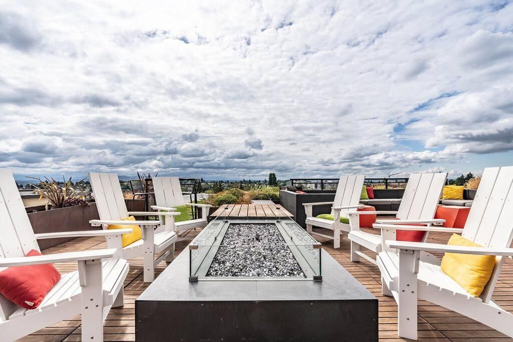 One Bedroom Luxury Apartment Seattle Eksteriør billede